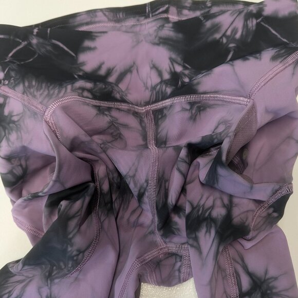 NWOT Lululemon Limited Edition Tie-Dyed Size 4 - Picture 8 of 16